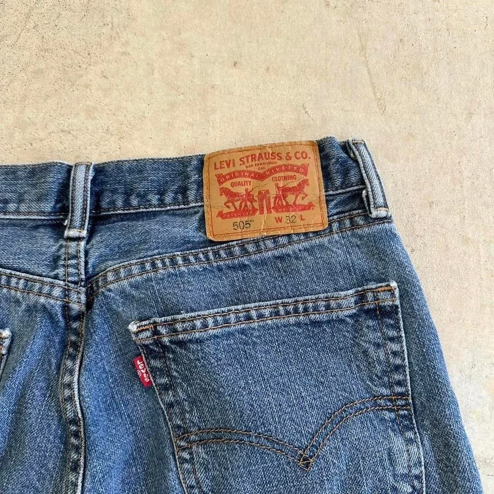 Vintage Levi's Denim Shorts Size 32